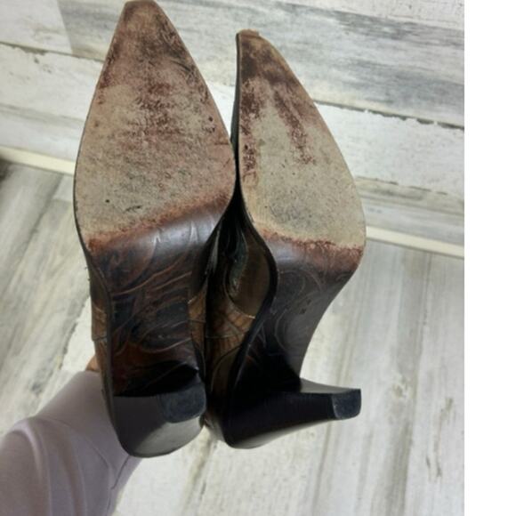 Donald J Pliner Women’s 9N Brown Crocodile Leather Western Heeled Ankle Boots - Picture 8 of 8